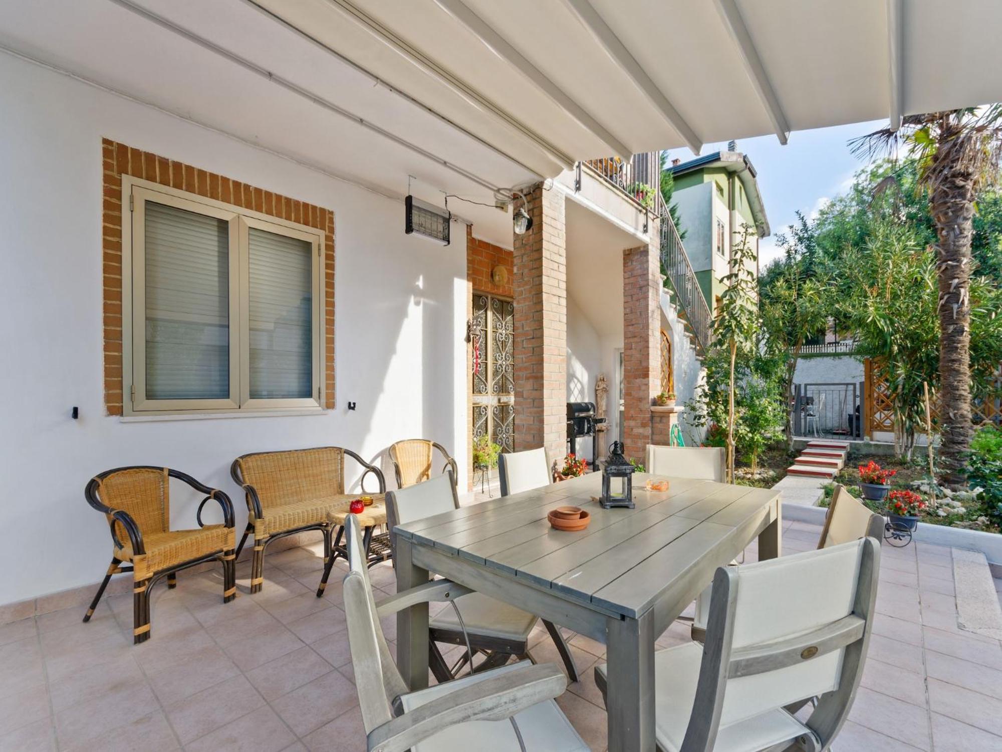 Pleasant Apartment With Courtyard Saludecio Zewnętrze zdjęcie